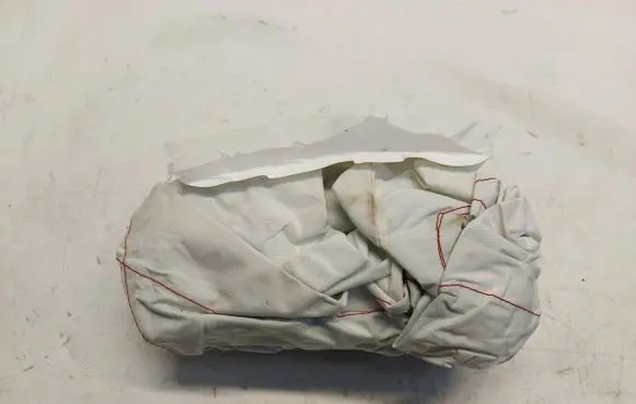 Audi Q2 - Passenger airbag 81A880204DJLK01
