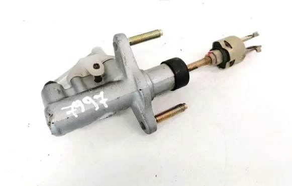 Clutch master cylinder