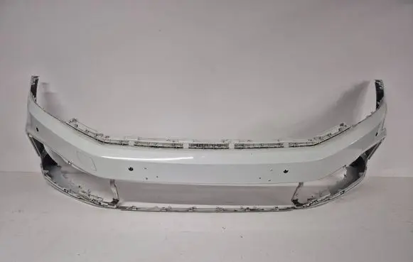 Volkswagen PASSAT B8 Front bumper 3G0807221G