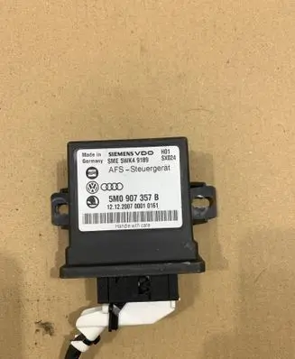 Volkswagen PASSAT B6 Day light relay 5M0907357B 5WK49189