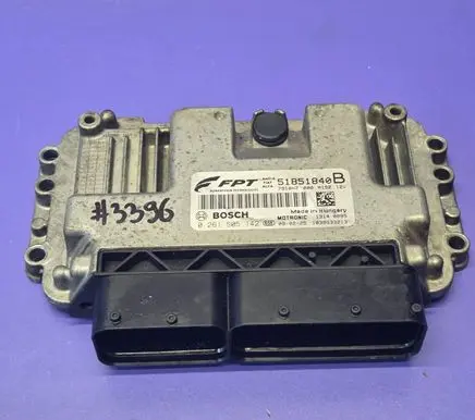 Alfa Romeo Mito Engine control unit/module 51851840 1039S33213 0261S05142