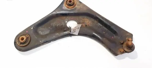 Citroen C3 Picasso Front lower control arm/wishbone