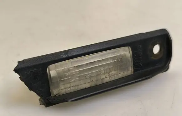 Audi A8 S8 D2 4D Number plate light 4D0943021 22917