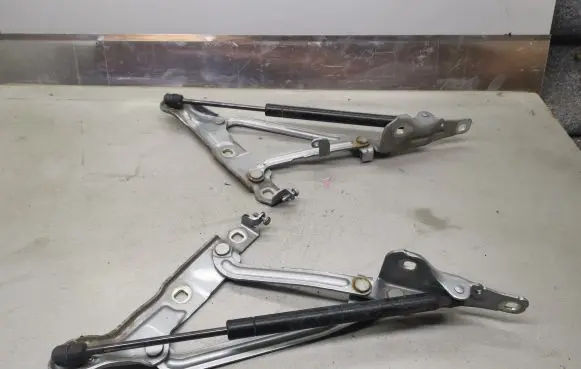 Ford Mondeo MK IV Tailgate/trunk/boot hinge 7S71F42701AD 7S71F42700AD 7S71F406A10AF