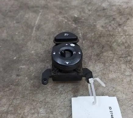 Hyundai Santa Fe Wing mirror switch 371480