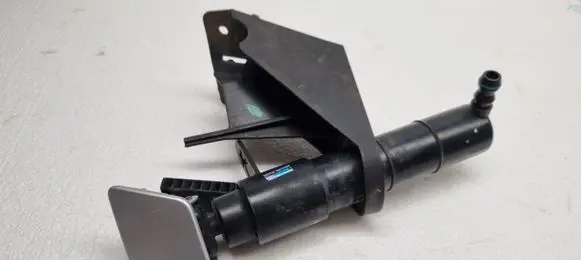 Volkswagen Polo IV 9N3 Headlight washer spray nozzle 6Q0955159A
