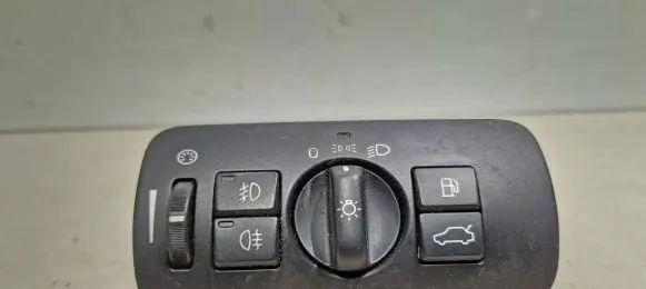 Volvo V70 Light switch 30739434