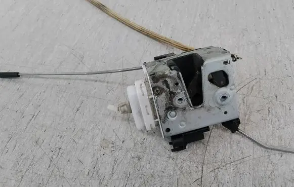 Front door lock