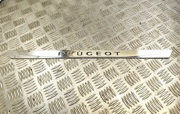 Peugeot 508 II Front sill trim cover