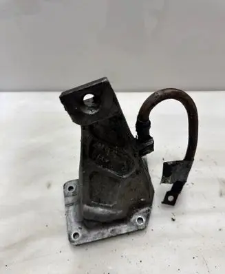 BMW 3 E46 Engine mounting bracket 6754185 29777 2211