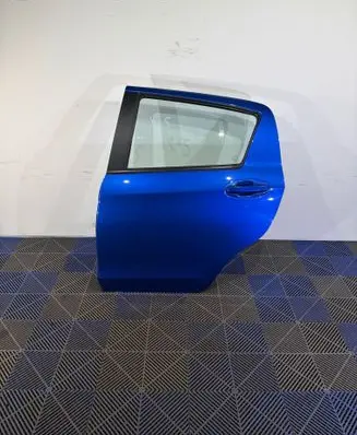 Toyota Yaris Rear door 