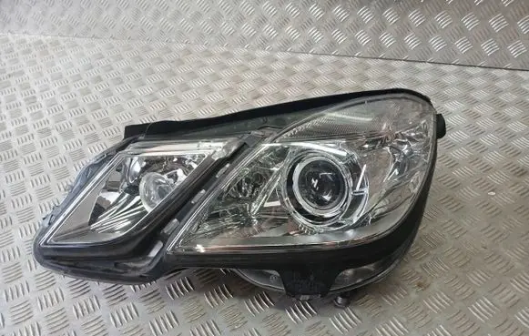 Mercedes-Benz E W212 Headlight/headlamp