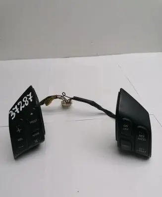 Mazda 6 Steering wheel buttons/switches 153769