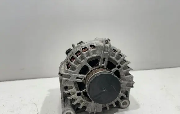 BMW 3 F30 F35 F31 Generator/alternator 8578608