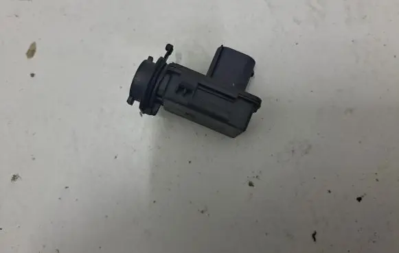BMW 3 G20 G21 Air quality sensor 6833647