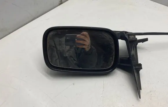 Volkswagen PASSAT B4 Manual wing mirror 0017300