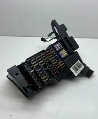 Mercedes-Benz A W169 Fuse module 1695451740
