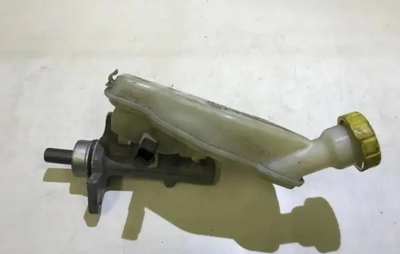Citroen C5 Master brake cylinder s2067093