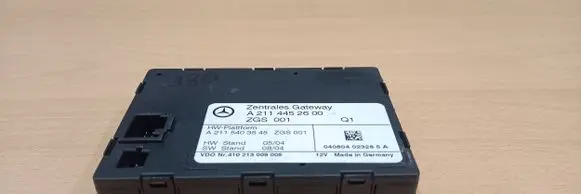 Mercedes-Benz E W211 Gateway control module A2115403545 ZGS001 A2114452600