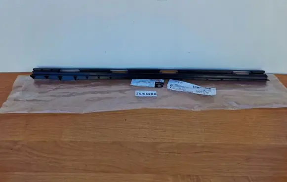 Mercedes-Benz GLS X167 Other sill/pillar trim element A1676988601