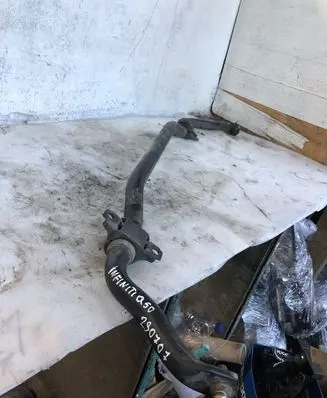 Infiniti Q50 Front anti-roll bar/sway bar