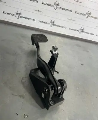 Mercedes-Benz B W246 W242 Brake pedal A2462900400 A2462920208 3175A