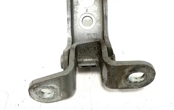 Toyota Avensis T270 Front door upper hinge ES03 4808