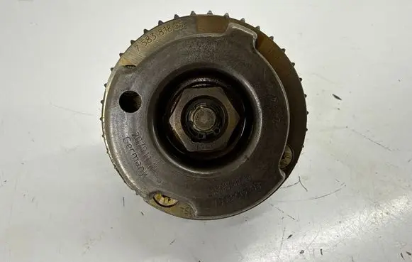 BMW X1 E84 Camshaft pulley/ VANOS 7583818 11367583818