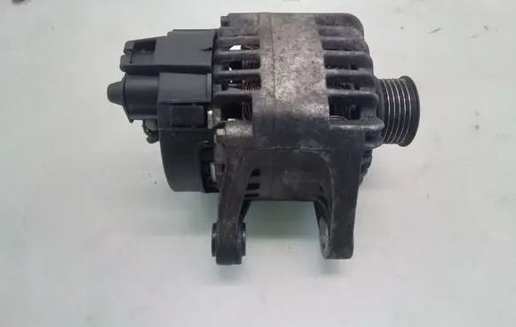 Alfa Romeo 156 Generator/alternator 46782219 63321836