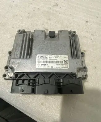 Ford Tourneo Engine control unit/module ECU ET7112A650SC ET71412A650SC 0281032351