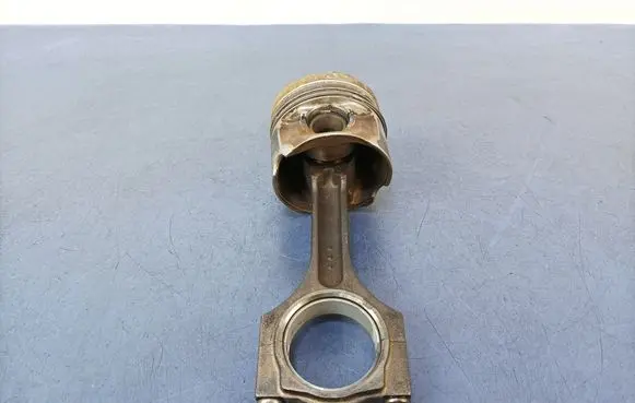 BMW 3 F30 F35 F31 Piston