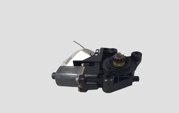 Ford Focus Front door window regulator motor 4M5T14A389 995208102