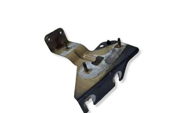 Citroen Berlingo Fender mounting bracket 