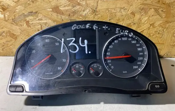 Volkswagen Golf Plus Speedometer (instrument cluster) 1K0920862J V0003000 VWZRZ0E0304962