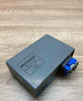 Mitsubishi Pajero Window wiper relay WITHPLUG
