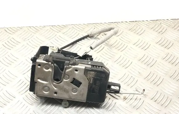 Opel Vectra C Front door lock 13210769