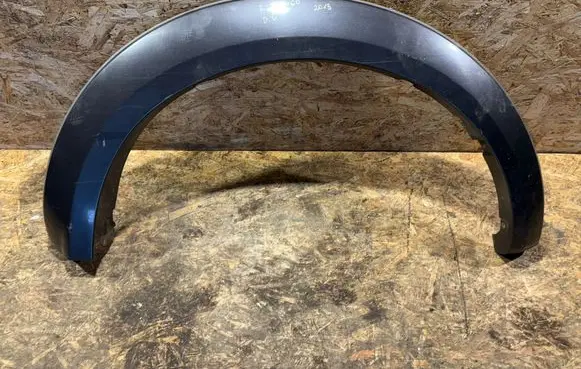 Mitsubishi L200 Rear arch trim 7420A106