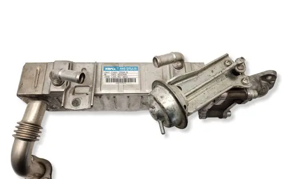 Toyota Hilux (AN10, AN20, AN30) EGR valve cooler 2560130080D 10030006406 13064020003