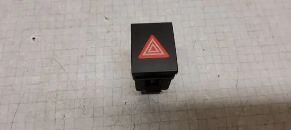 Volkswagen Polo IV 9N3 Hazard light switch 6Q0953235A