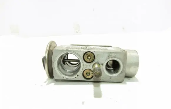 Air conditioning (A/C) expansion valve