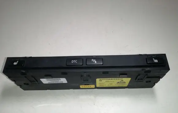 BMW 5 E60 E61 Seat heating switch 6952479
