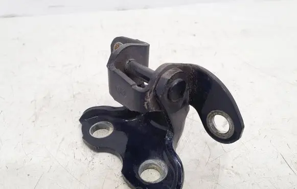 Lexus IS 220D-250-350 Rear door upper hinge