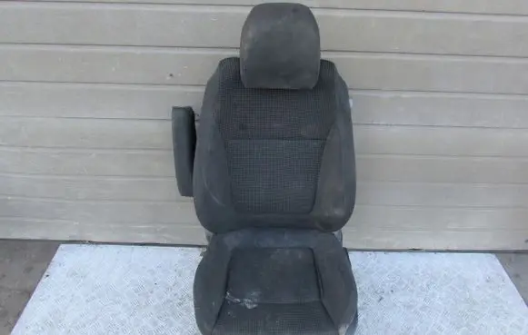 Peugeot 5008 Front driver seat 
