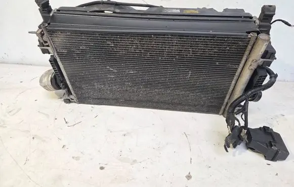 Chevrolet Orlando Radiator set 13367377 11M21A