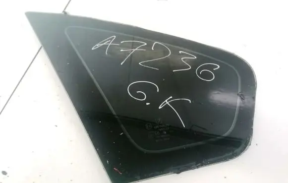 Subaru Legacy Rear side window