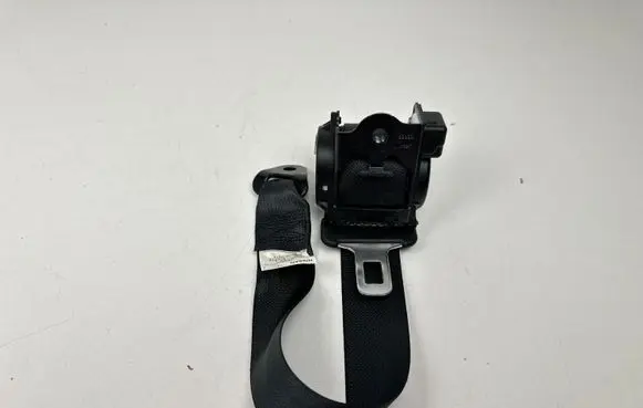 Nissan Qashqai Rear seatbelt ECER1606
