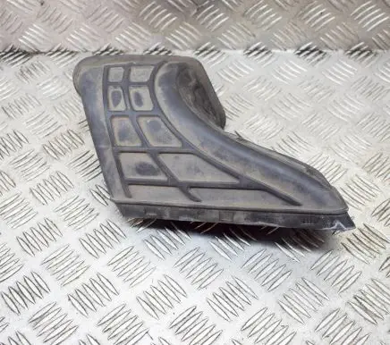 Audi A5 8T 8F Air intake duct part 8R0129739A