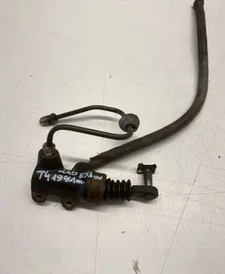 Volkswagen Transporter - Caravelle T4 Clutch slave cylinder 1J0721261H