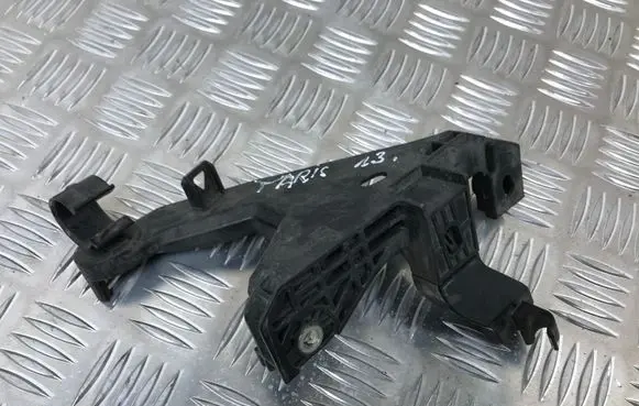 Toyota Yaris Other exterior part 752D40
