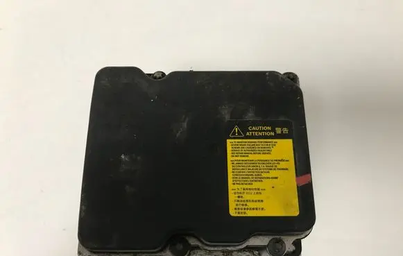 Toyota Verso ABS Pump 445400F031